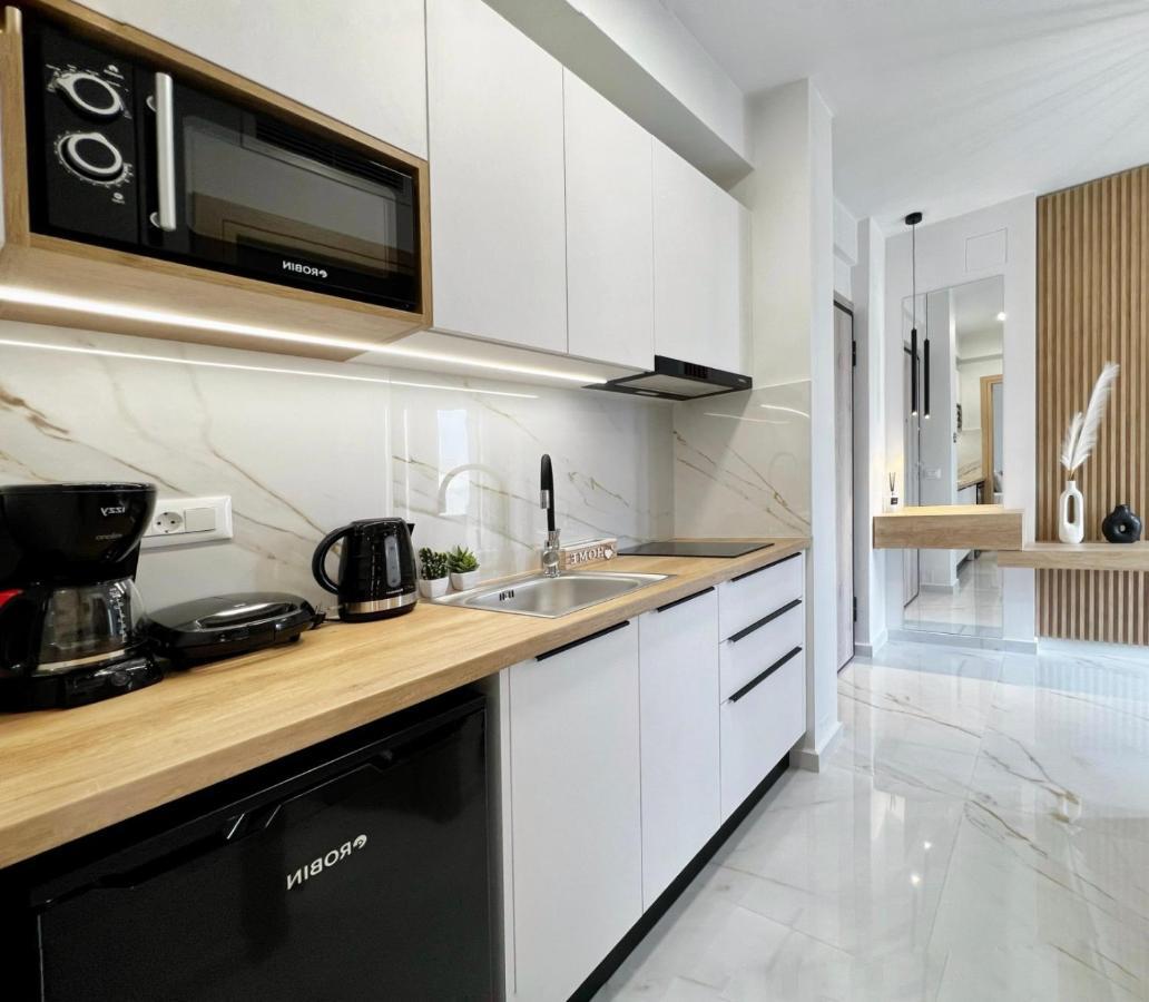 B&K Rooms Heraklion  Bagian luar foto
